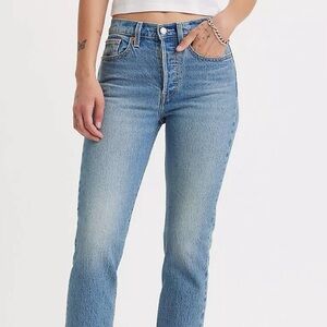 Straight leg wedgie fit Levi’s